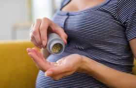 L’acide folique prévient les spina bifida, surtout les plus hautes
