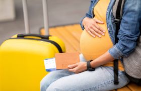 Voyage et grossesse : compatibilité et précautions