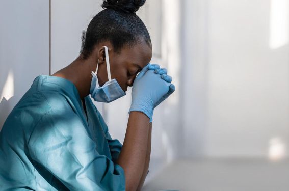 Mort périnatale : un livre sur la réalité du métier de sage-femme Mort périnatale : un livre sur la réalité du métier de sage-femme
